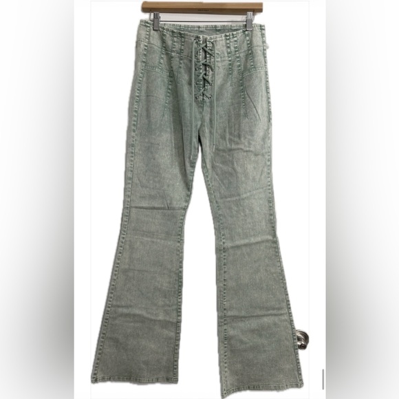 VICI Collection LFD Dusty Green Sula Lace Up Pants Sz M NWOT - Picture 2 of 4